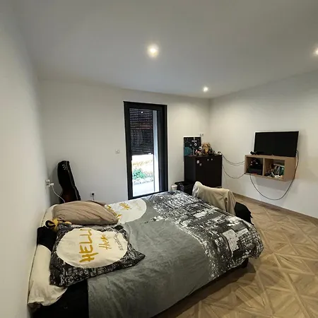 Paisible Au Bord Des Vignes * Sallèles-dʼAude